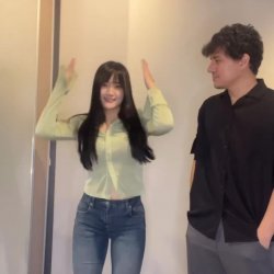 Ele não quis uma esposa chinesa submissa tá ai ela virou uma putinha de macho do tikTok